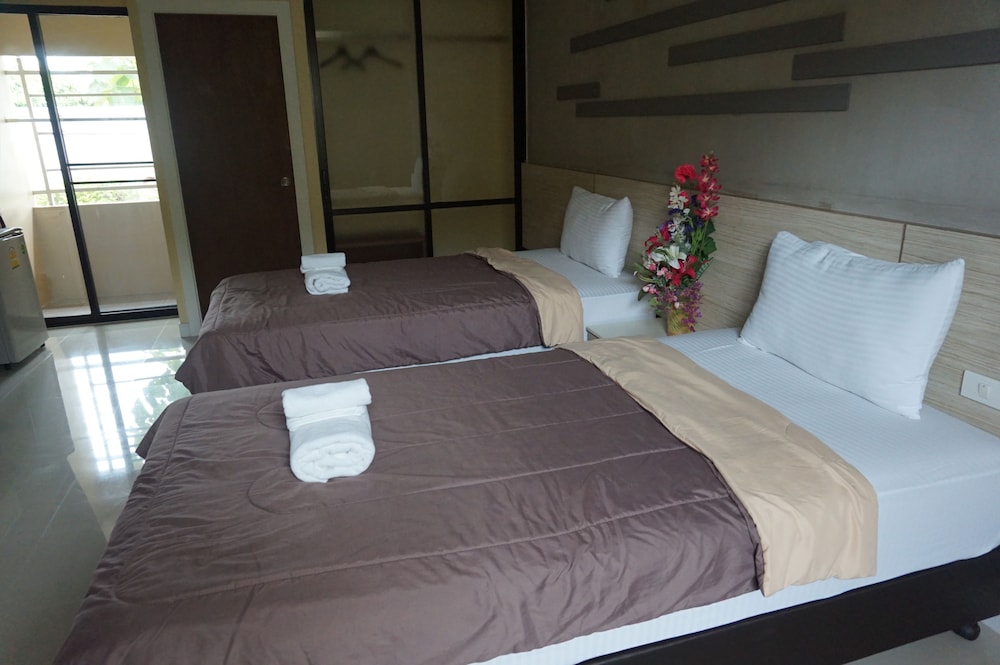 Mila Garden Hotel 14/34