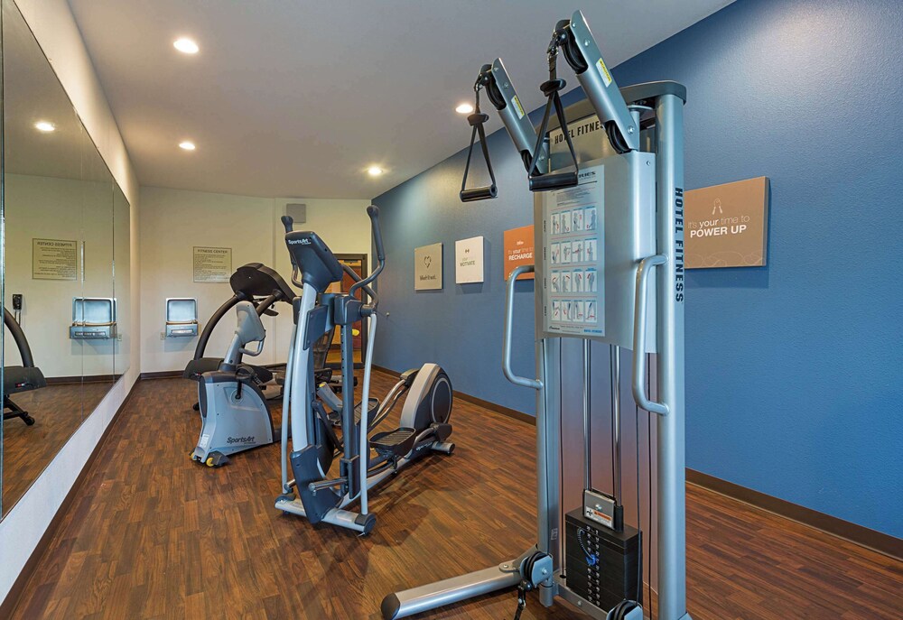 Comfort Suites Leesville 27/50