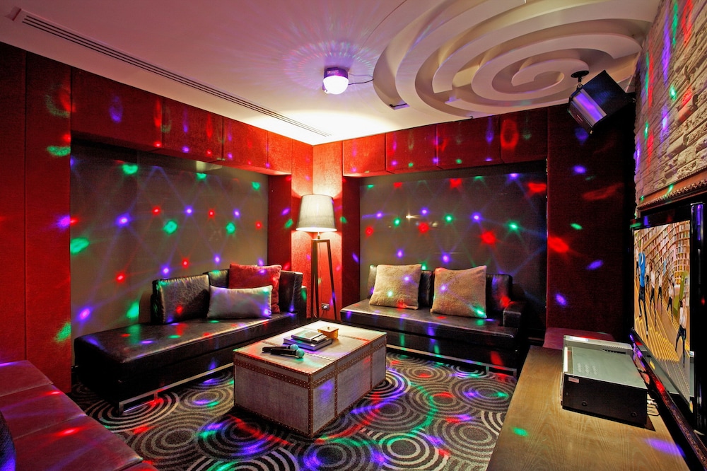 AVANI Khon Kaen Hotel and Convention Centre 62/69