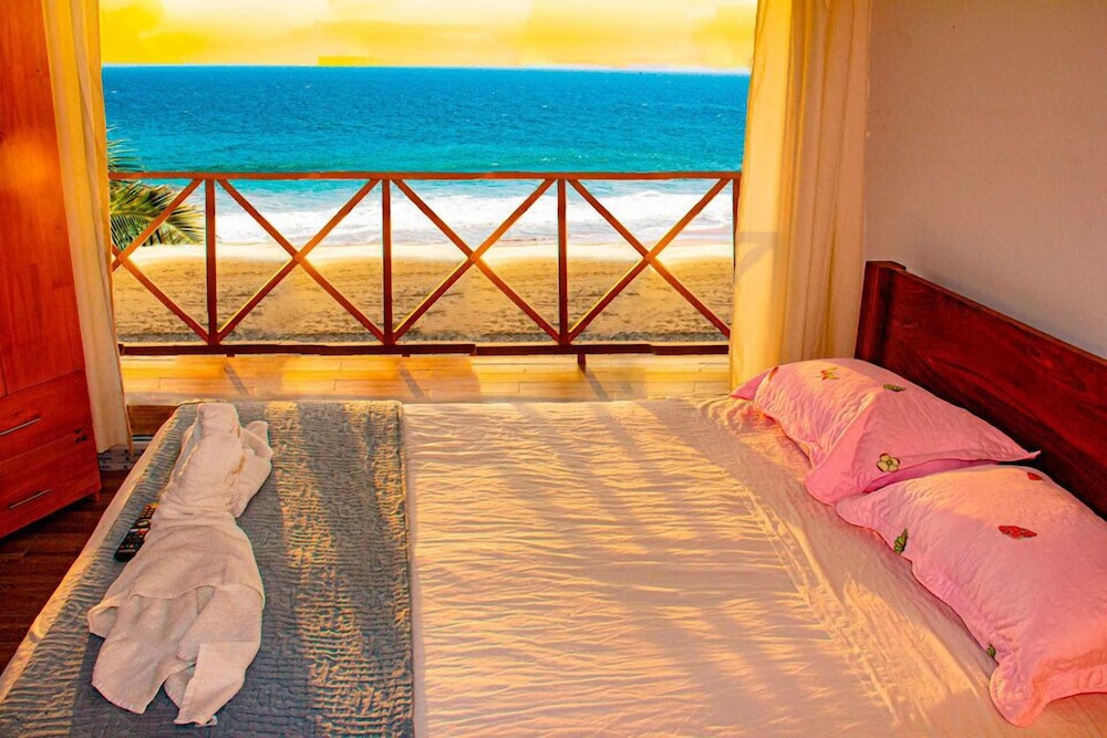 Hotel Costa Blanca de Mancora 25/50