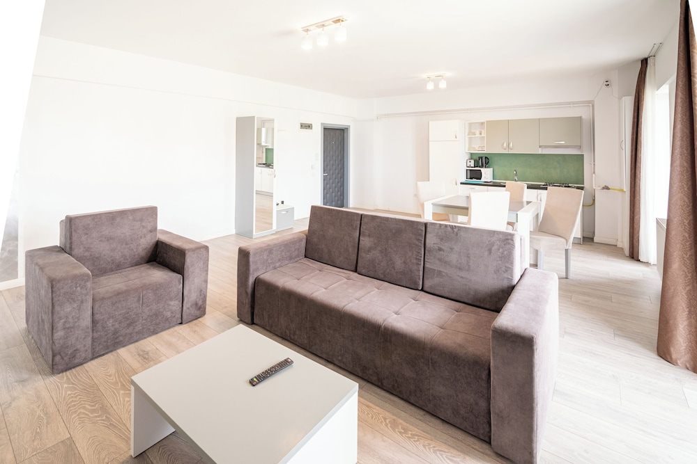 Miramare Residence 25/45