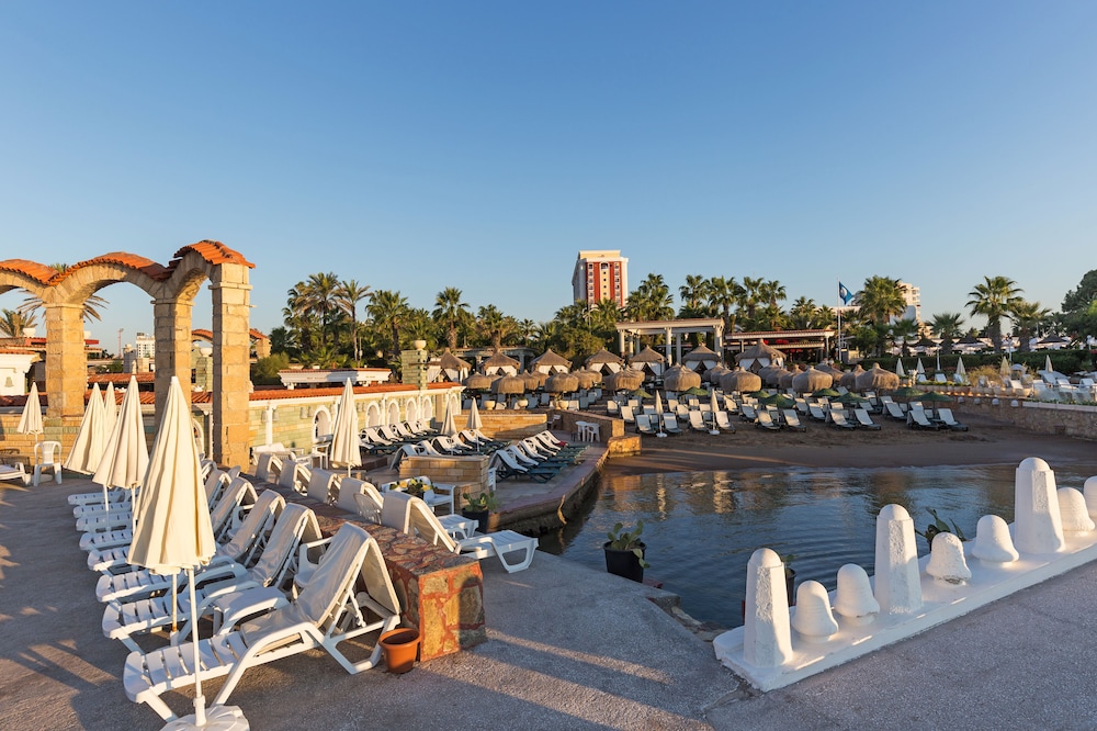 Club Hotel Sera 38/71
