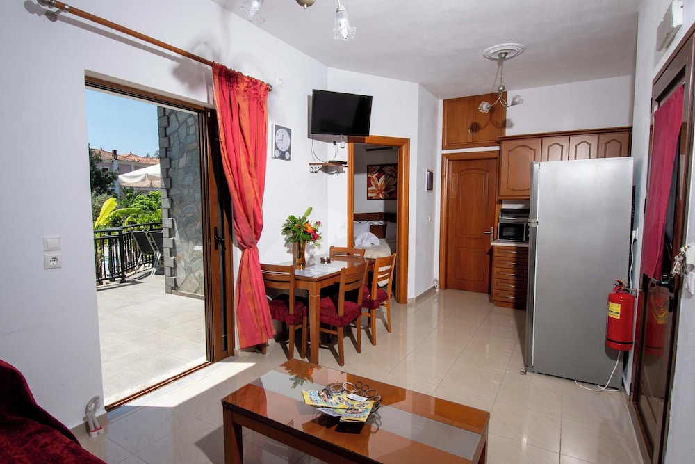 Kalloni Village 40/60