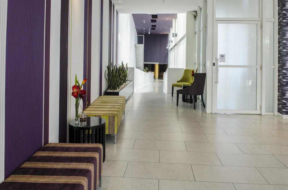 The Quadrant Hotel and Suites 26/70