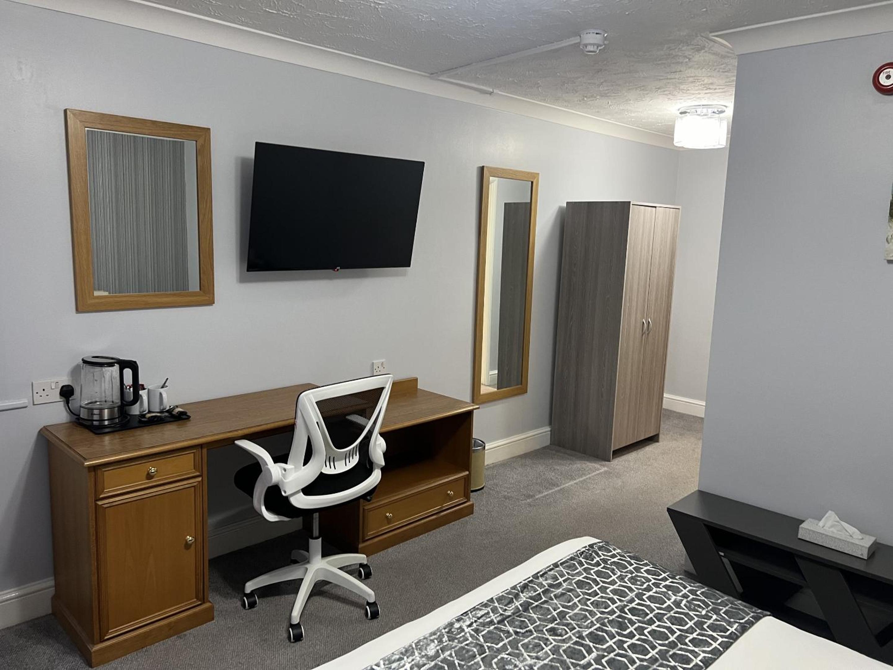 Dolphin Hotel Cambridge 28/50