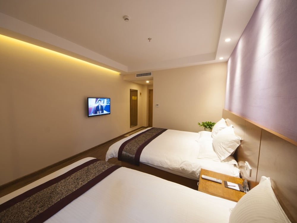 Greentree Inn Taizhou Jingjiang Zhongzhou Road Sunshine International Business Hotel 30/62