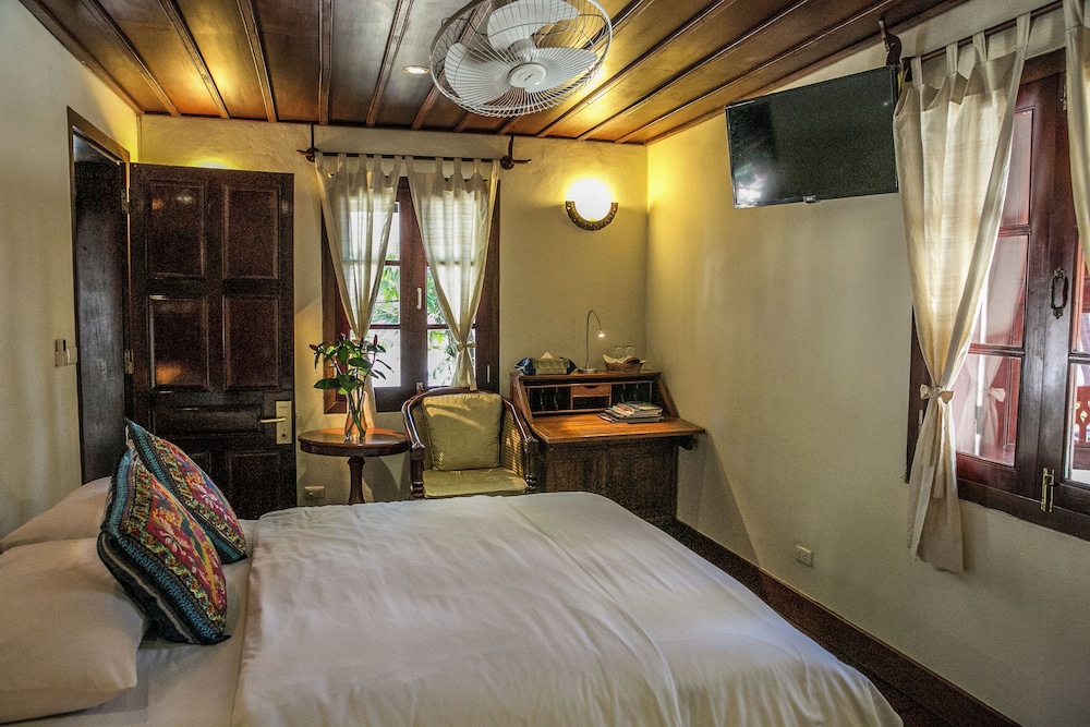 Mekong Riverview Hotel 12/50