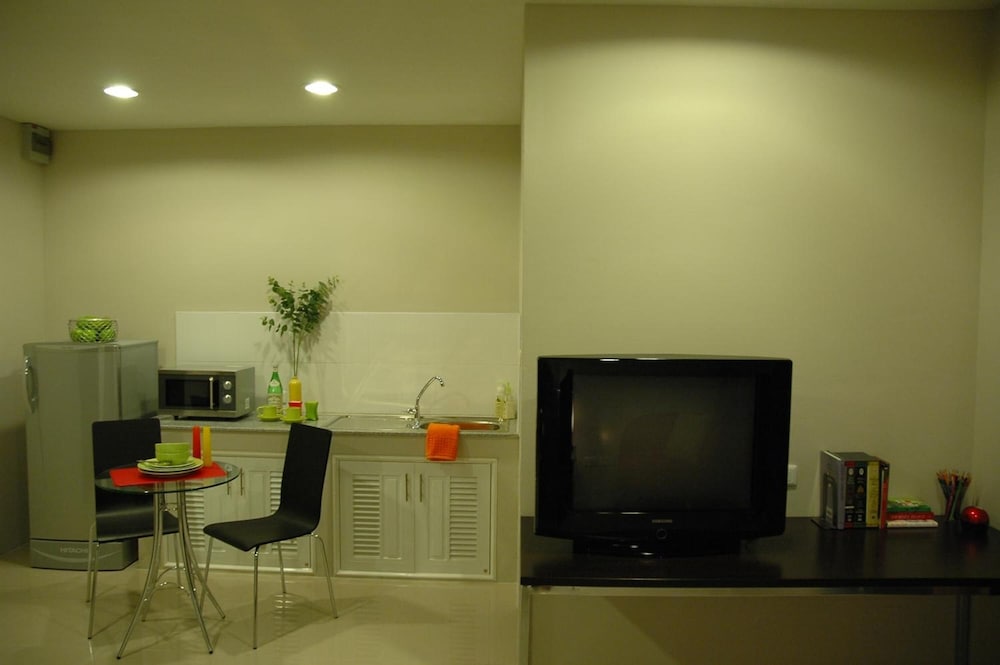 BANGKOK LIVING 30/39