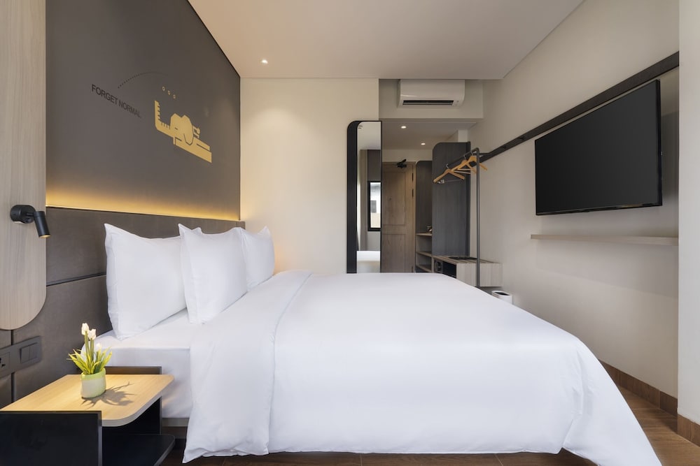 ROOMS INC Sudirman Jakarta 30/63