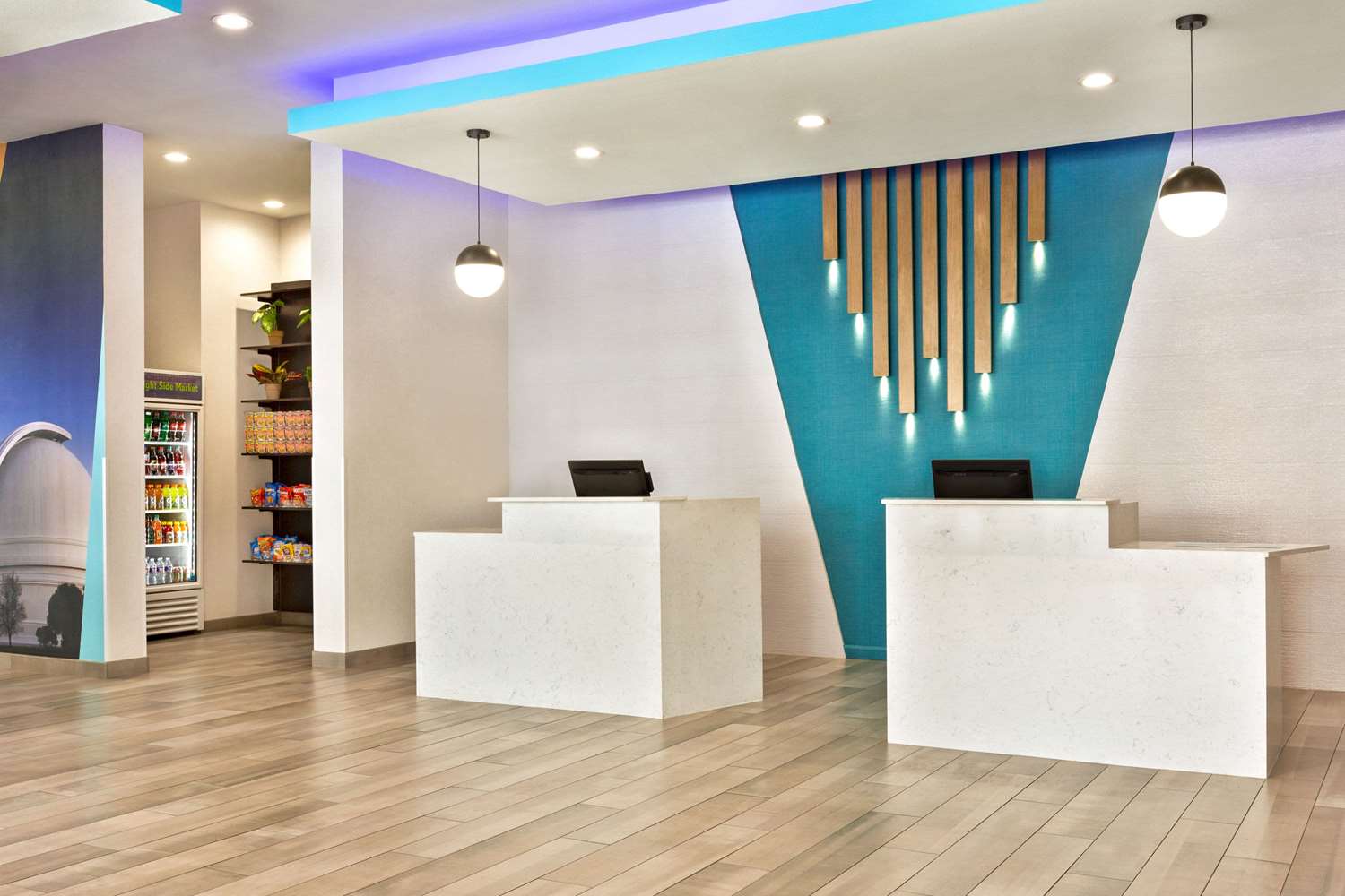 La Quinta Inn and Suites by Wyndham Richmond-Sugarland 3/28