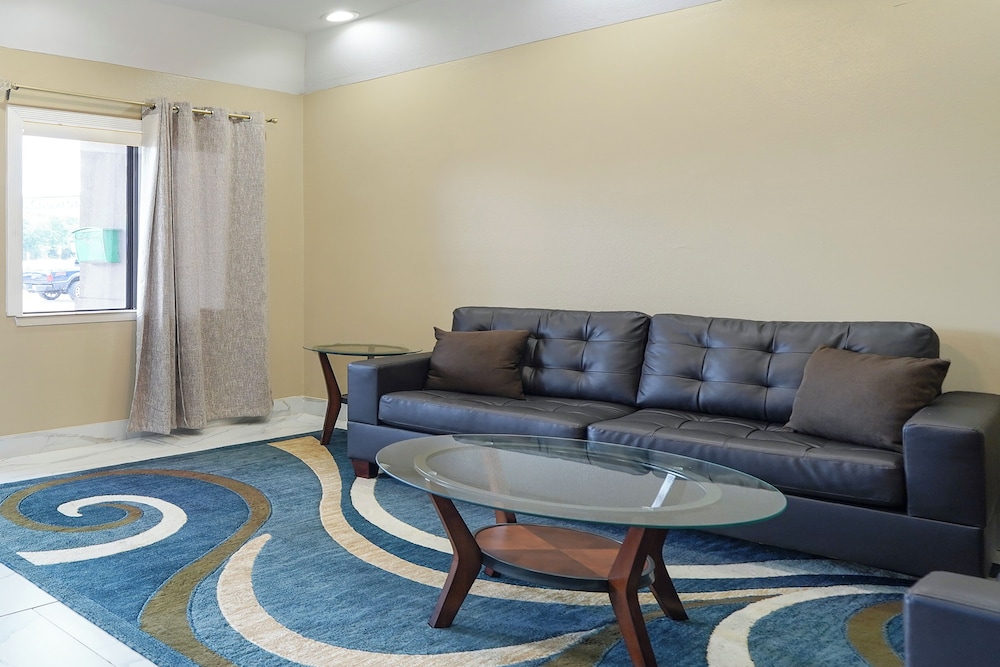 Budget inn by Oyo San Augustine 44/70