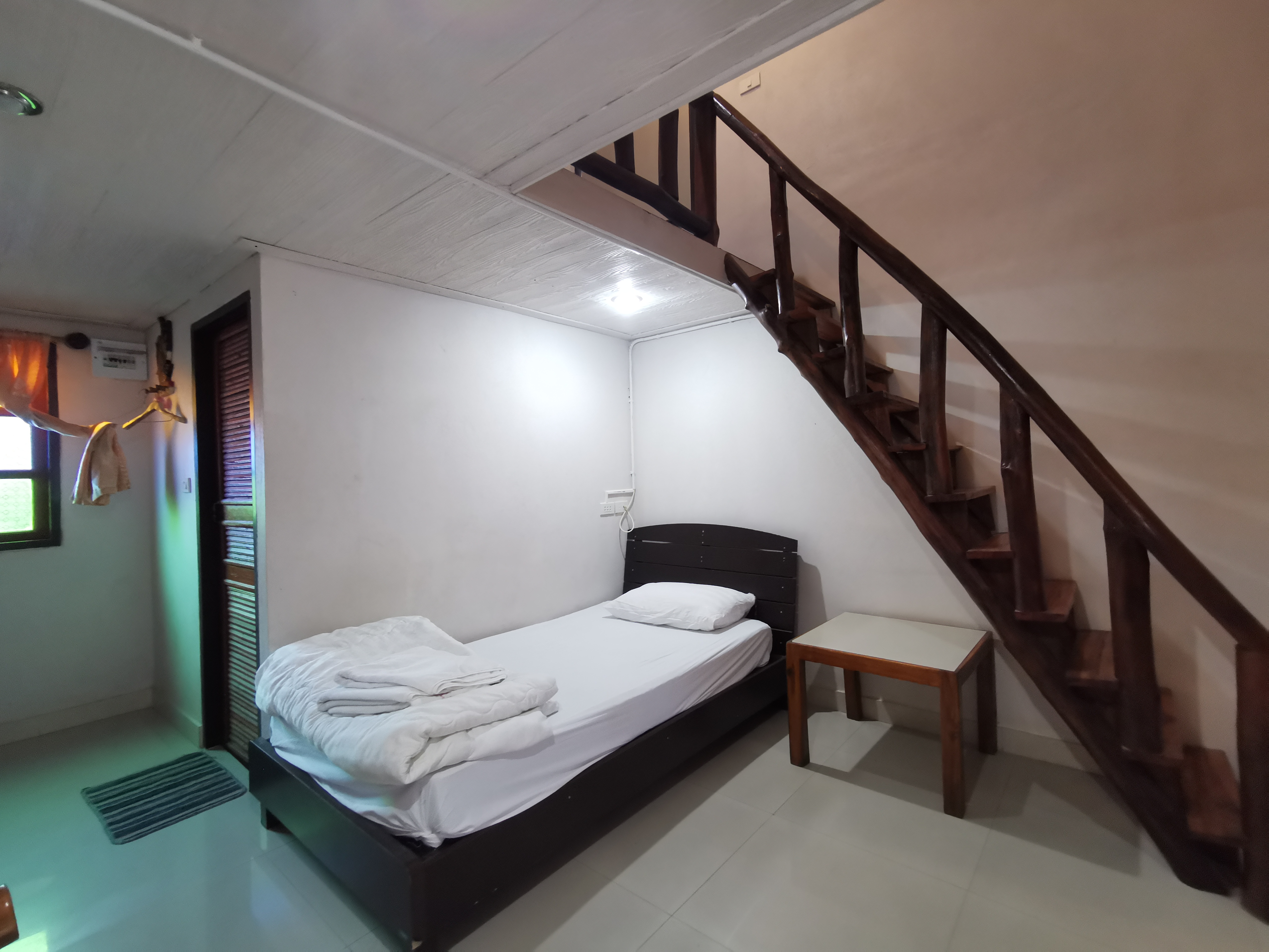 Room, Triple, No Balcony