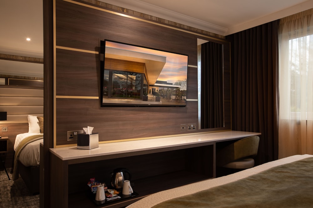 Carlton Hotel 34/61