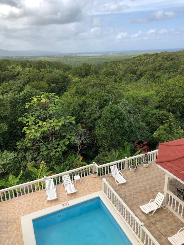 Retreat Guesthouse Luxury Suites 41/50