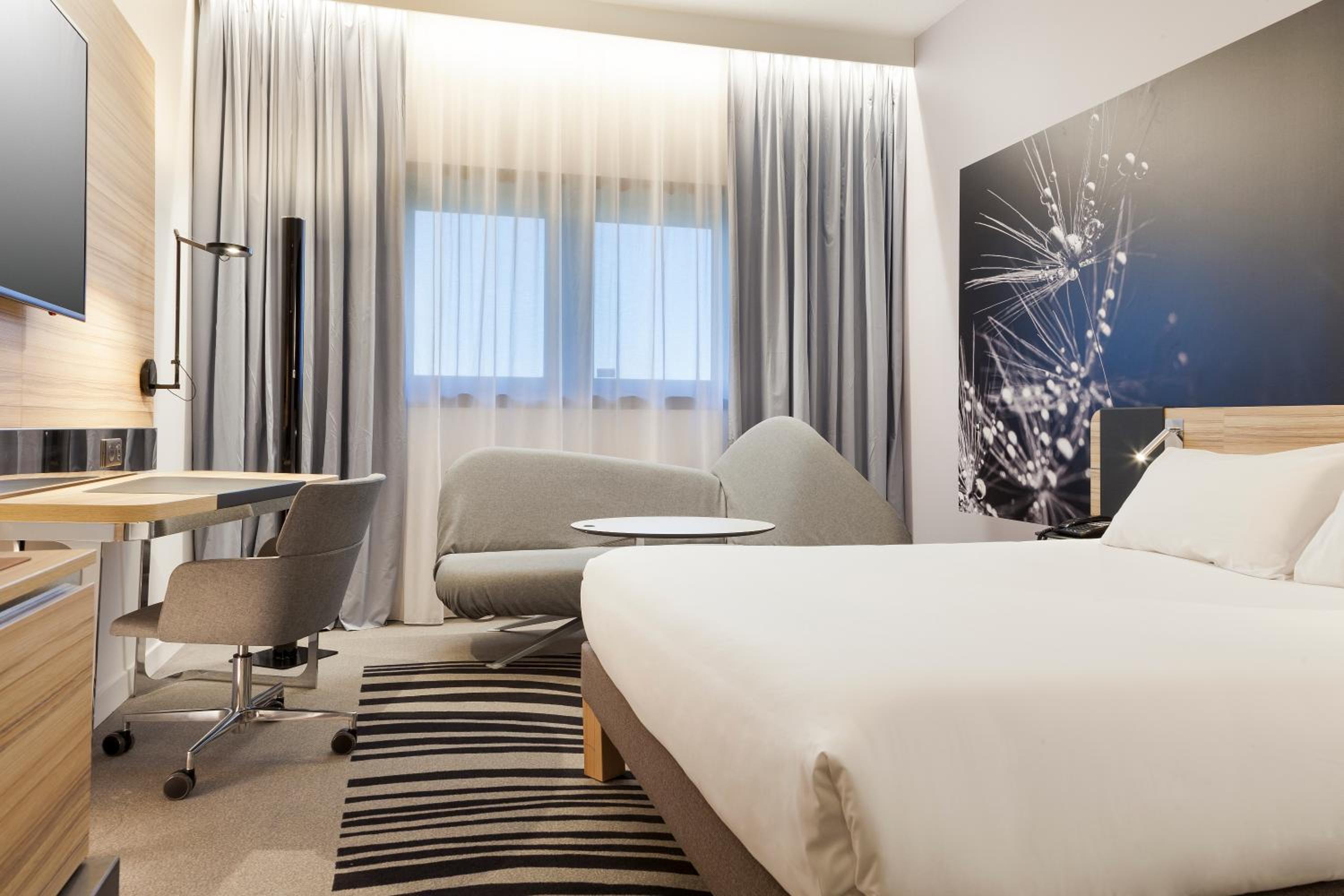 غرفة تنفيذية، Novotel Tours Centre Gare 7/10