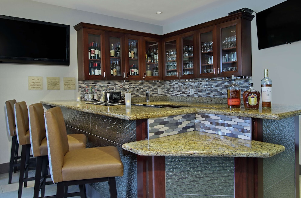 Hilton Garden Inn Sonoma County Airport 29/59