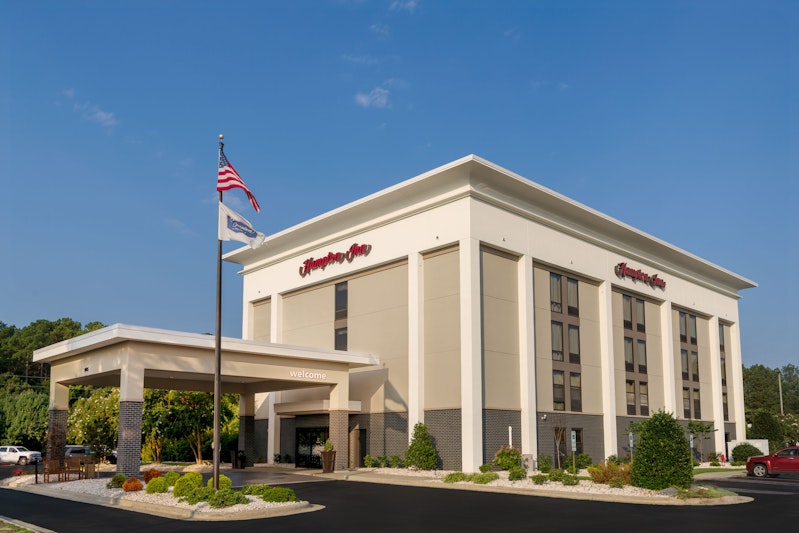 Hampton Inn Goldsboro 4/52