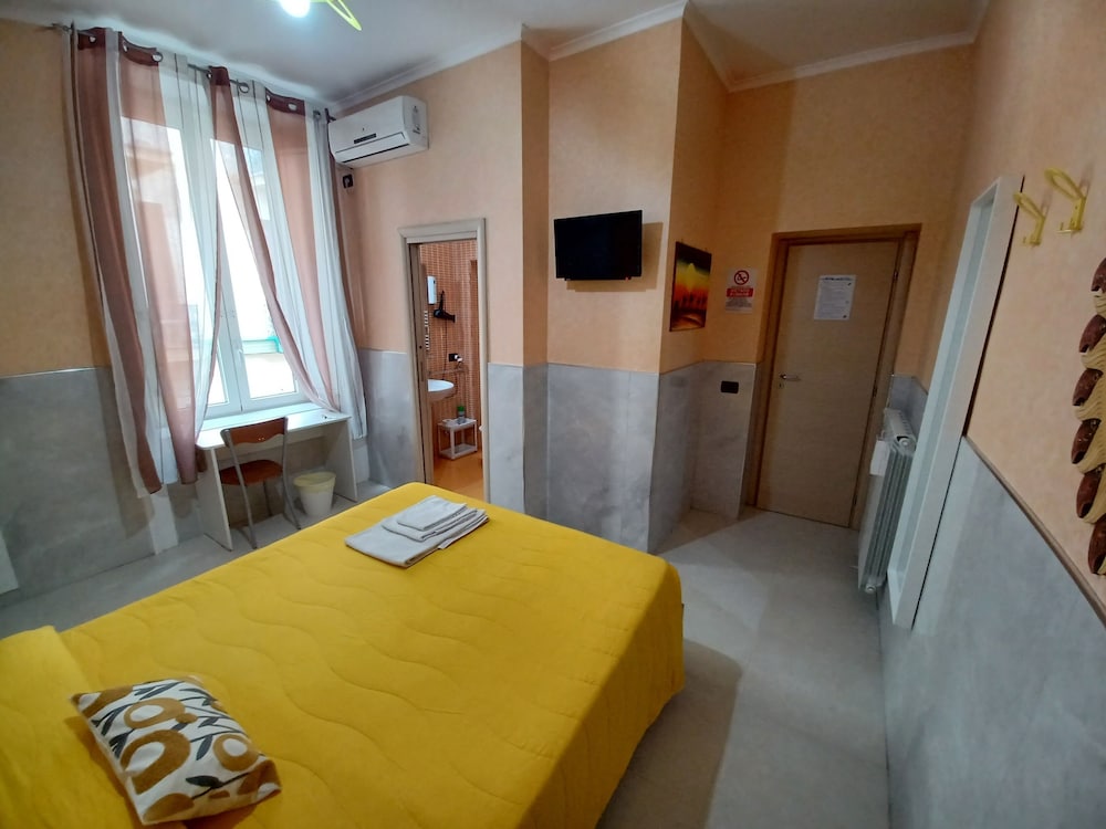 B B Quattro Palazzi Napoli 14/48