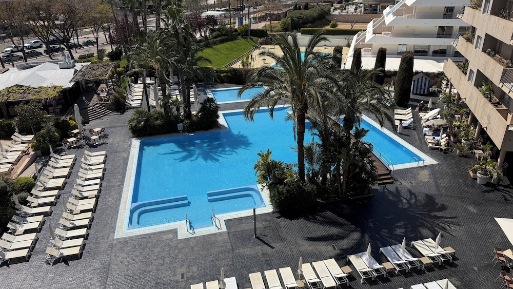 Aqua Hotel Onabrava 70/71
