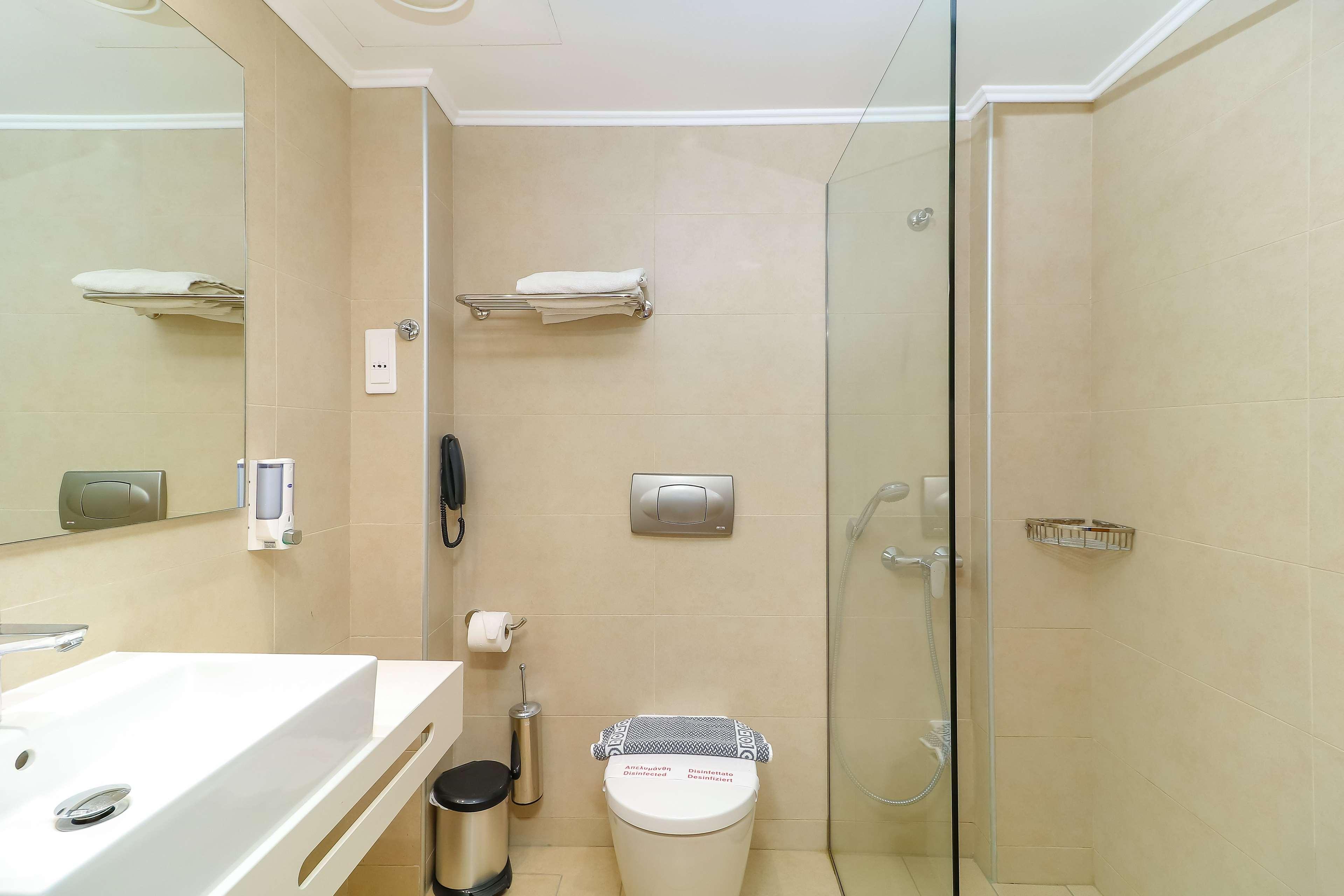 Mare Monte Beach Hotel 48/50