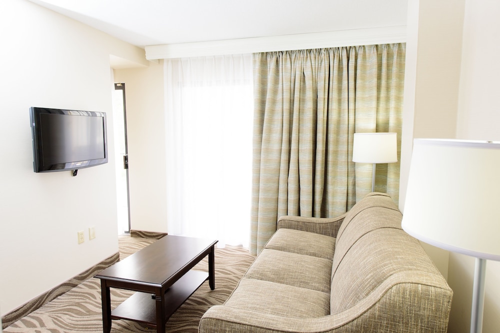 The Breakers Hotel and Suites 14/24