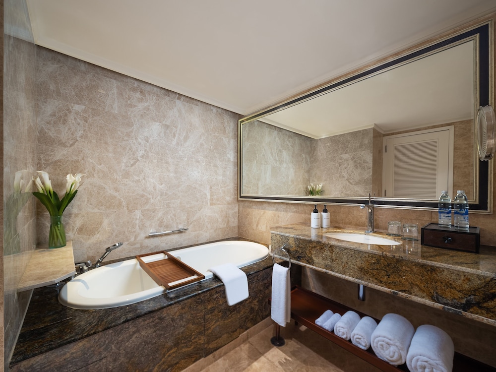 جناح بسرير كينج بغرفة نوم واحدة مع دخول صالة النادي، Intercontinental Bali Resort 7/7