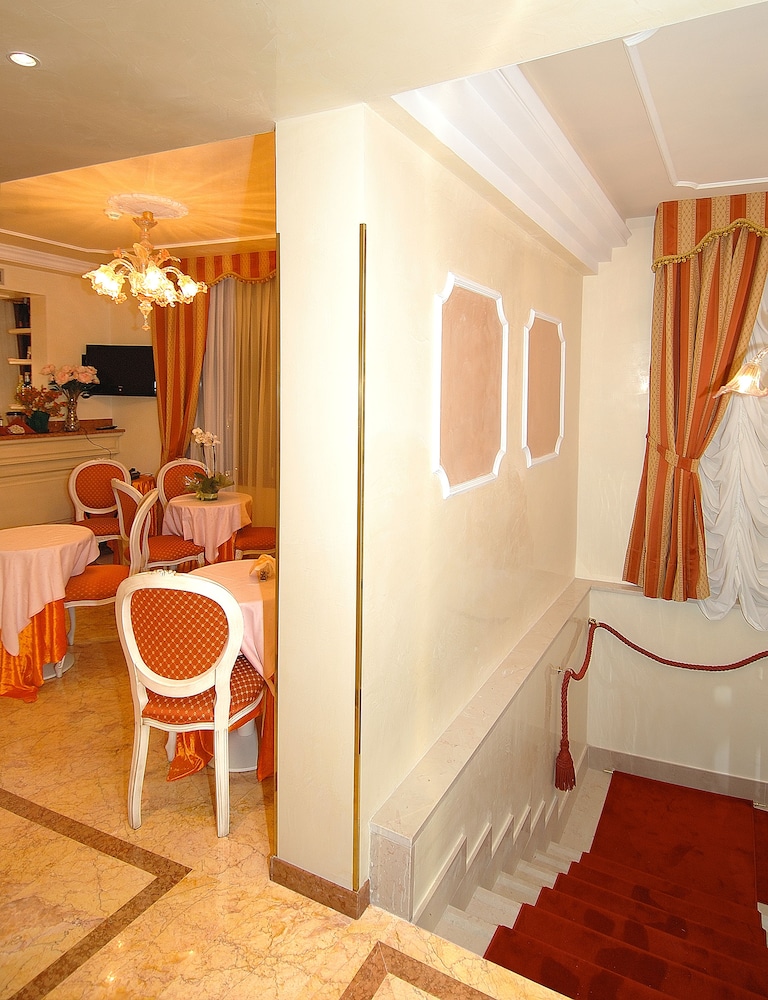 San Luca Hotel 23/55