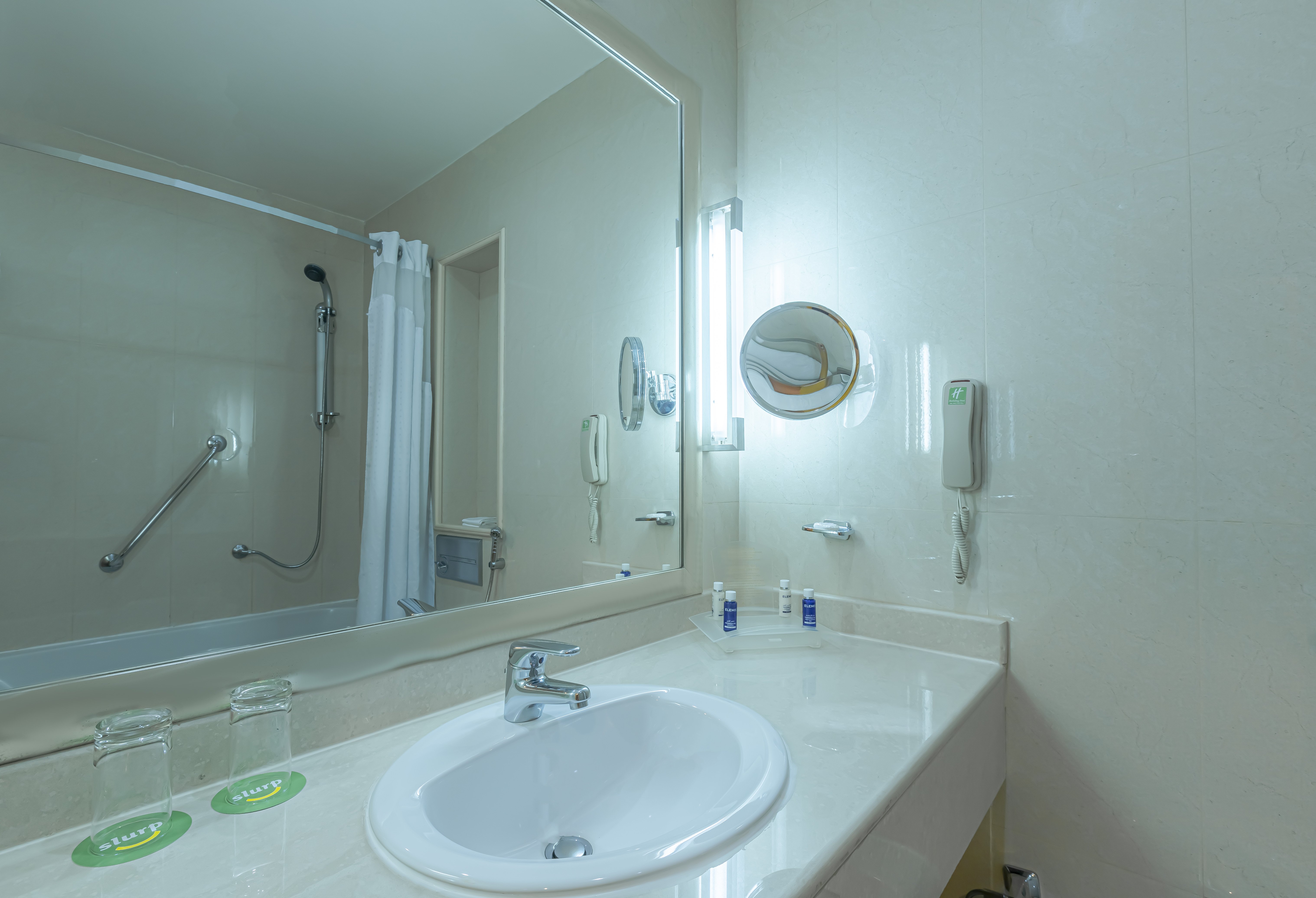 هوليداي إن ينبع(Holiday Inn Yanbu) 56/57