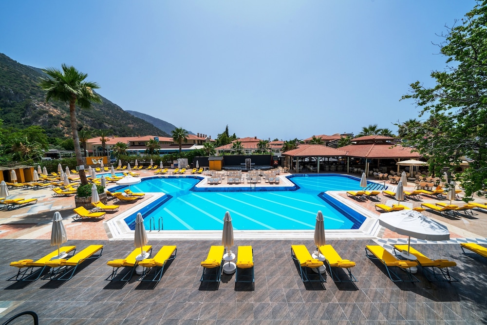 Sundia by Liberty Oludeniz 53/65