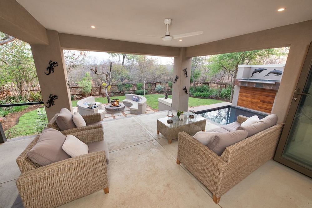 Nyaleti Lodge 30/47