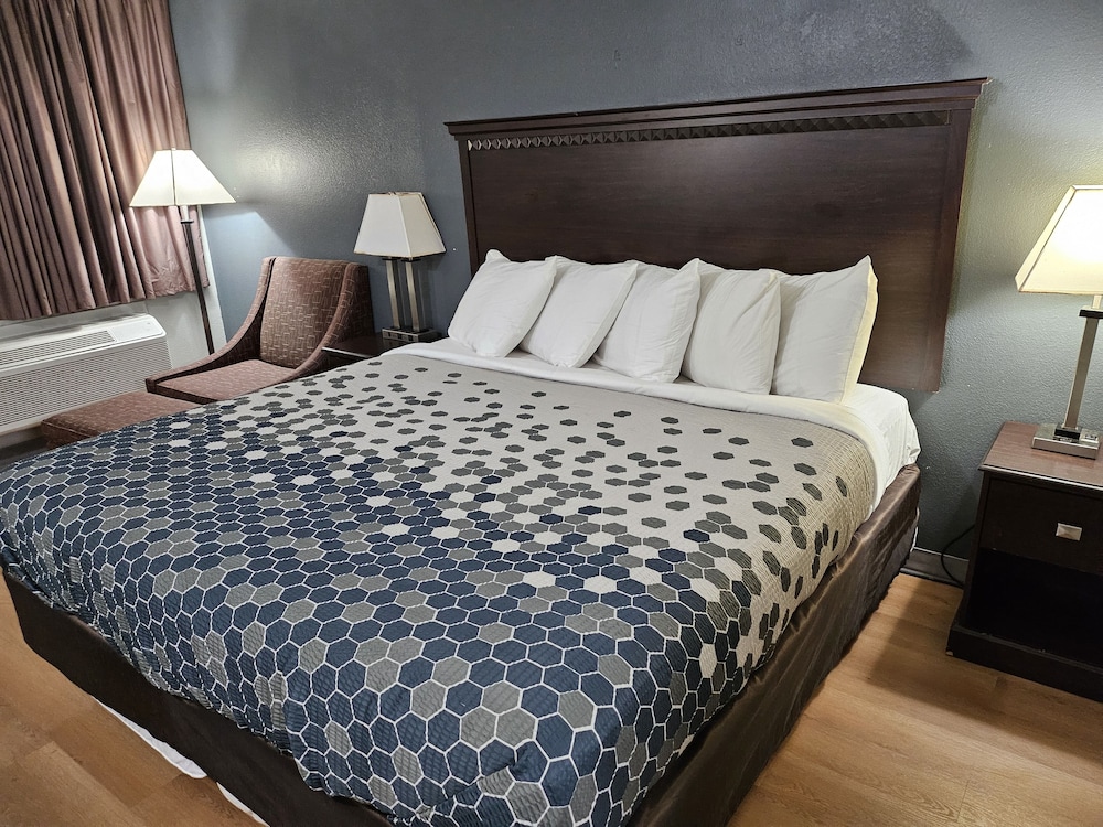 STANDARD, KING BED