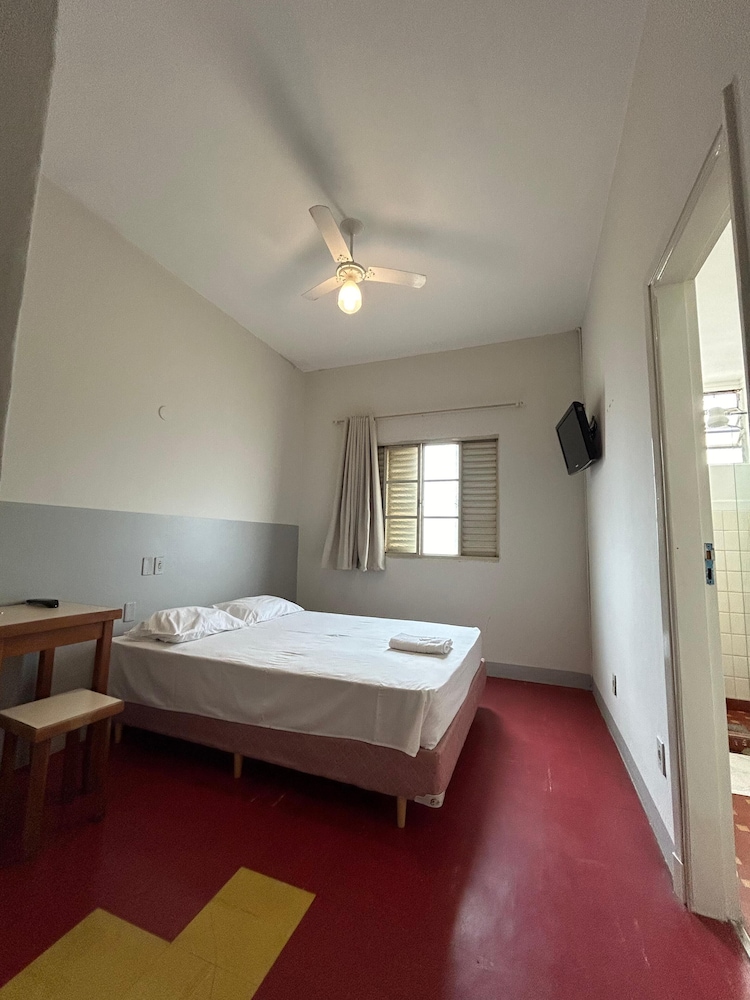 Hotel Uirapuru 7/50