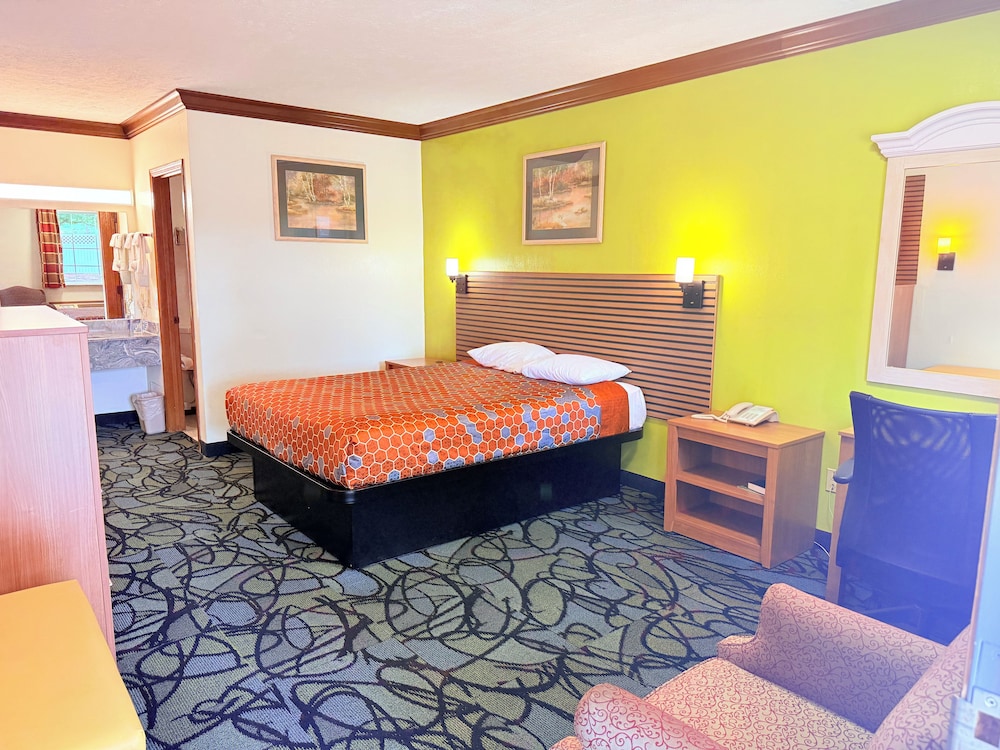 Economy Inn - Akron 27/57