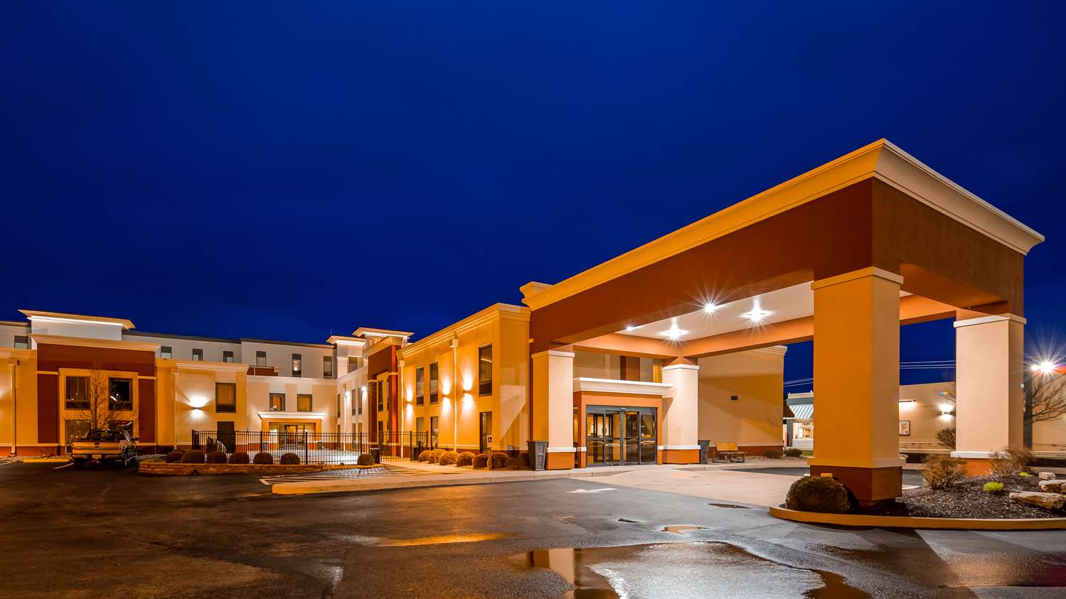 Best Western Plus Parkway Hotel 2/26
