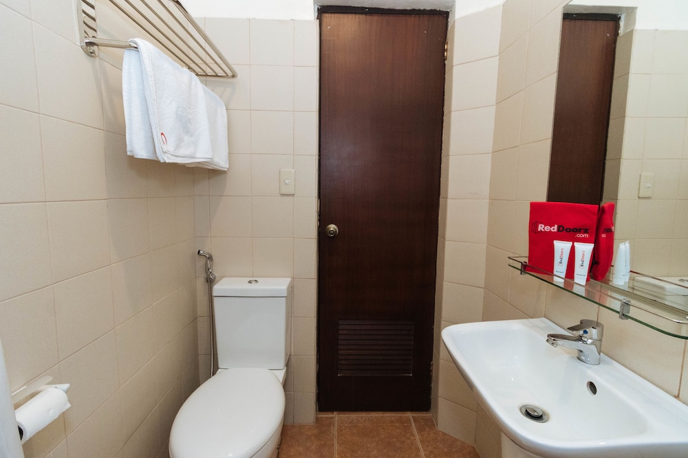 Reddoorz San Antonio Makati 14/49