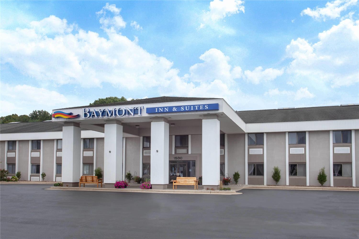 Baymont By Wyndham Grand Haven 4/39