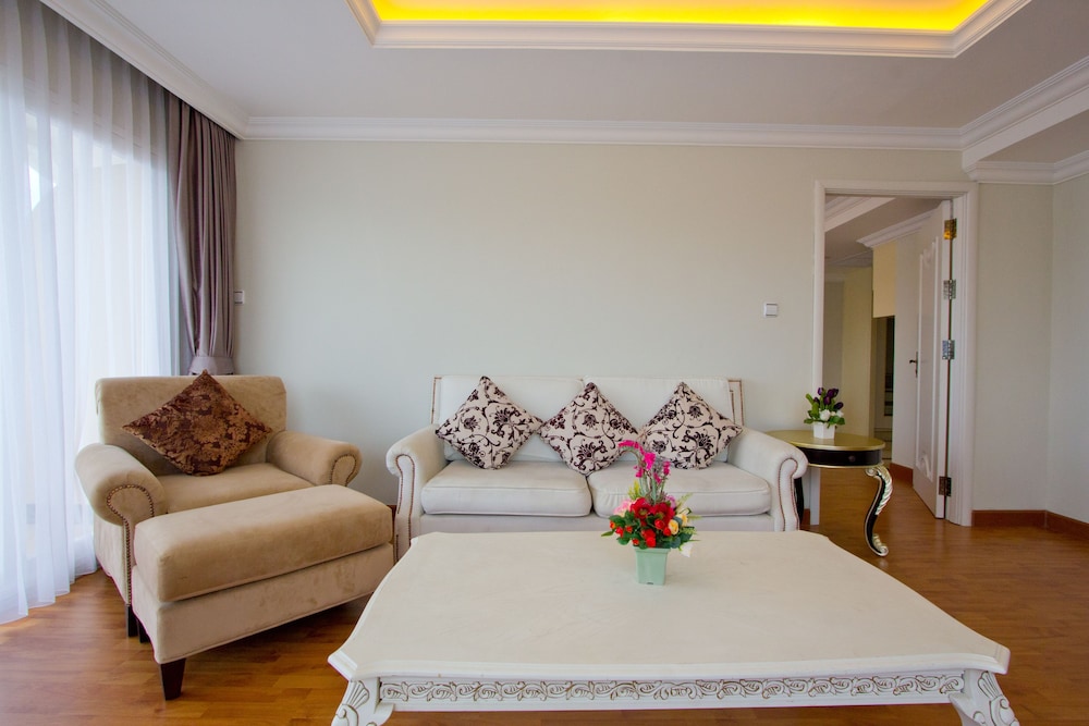 Lk Noble Suite 15/26
