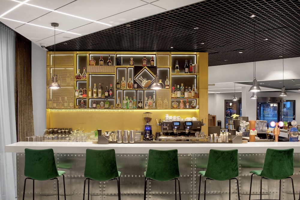 Hilton Garden Inn Bucharest Airport 52/53