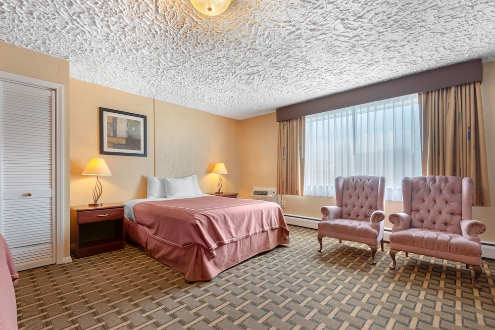 Americas Best Value Inn & Suites - Clarence/Buffalo East 34/49