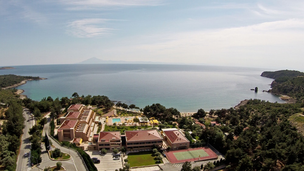 Royal Paradise Beach Resort And Spa 42/50