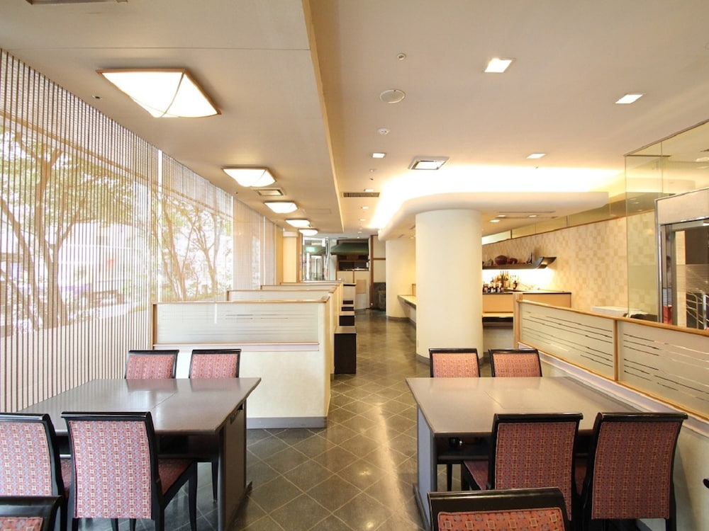 Apa Hotel Kokura Ekimae 53/57