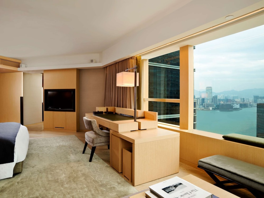 Upper House Hong Kong 43/65
