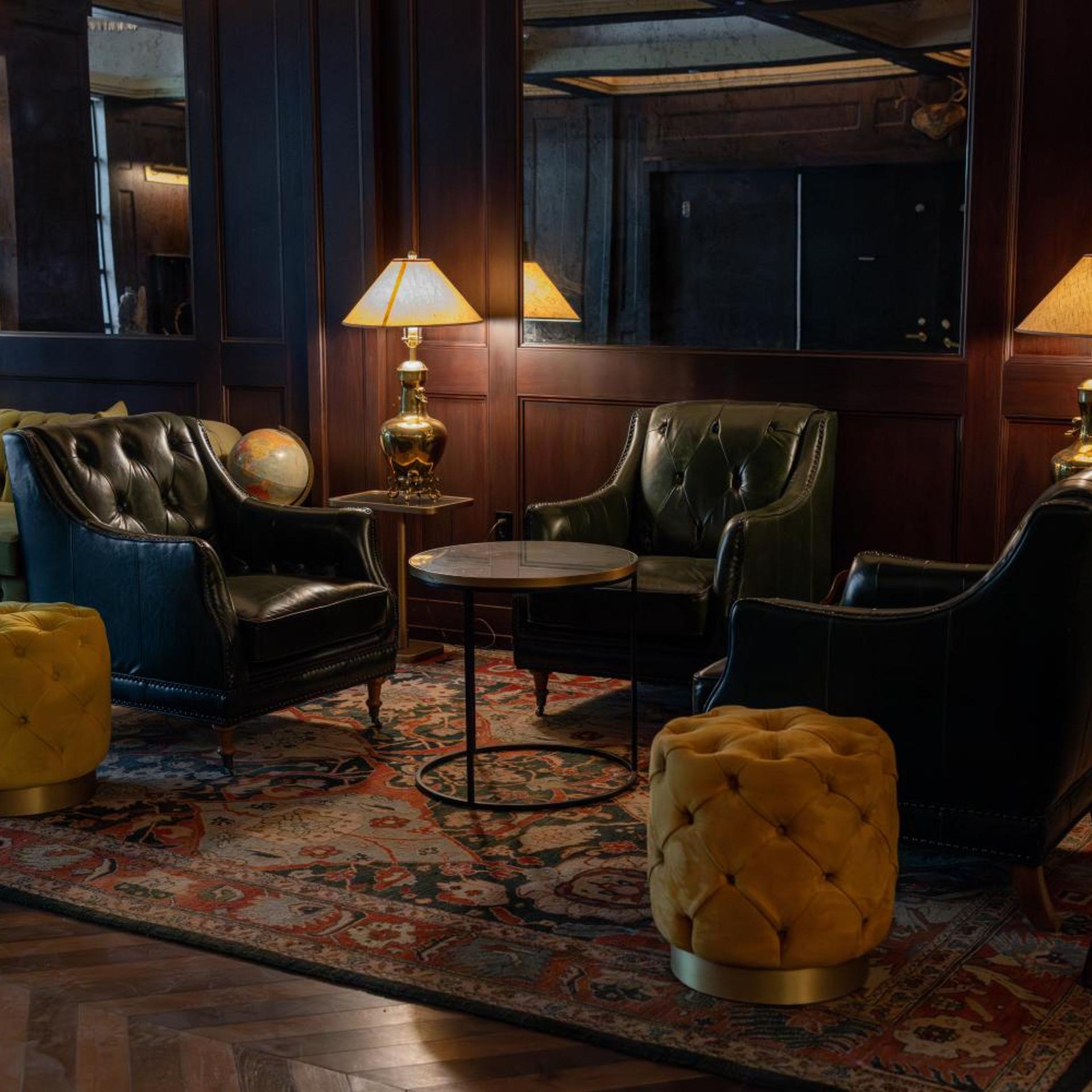 Whisky Hotel 28/43