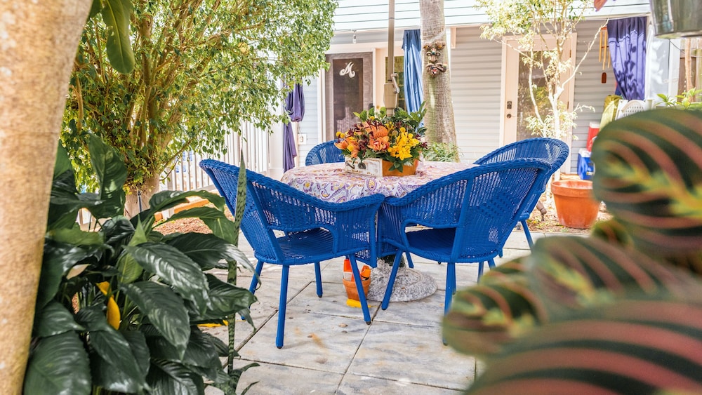 Meranova Guest Inn 34/50