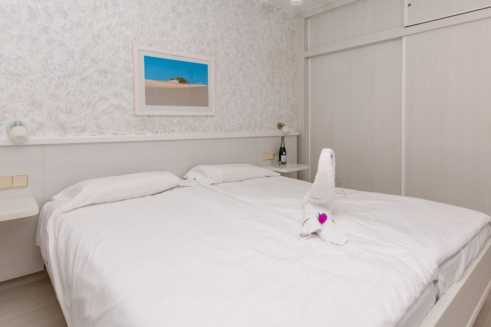 R2 Maryvent Beach Apartment 21/49