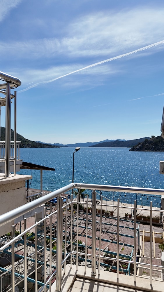 Yazici Otel Bozburun 34/37