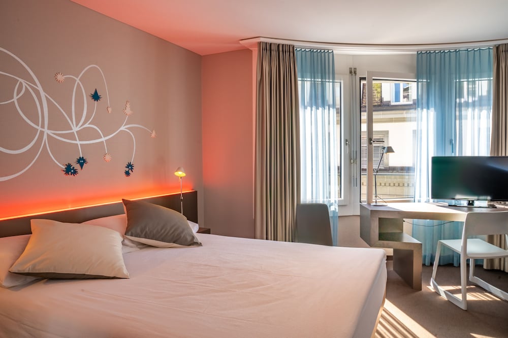 DESIGN, DOUBLE BED