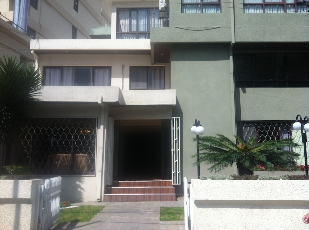 El Prado Hotel 3/36