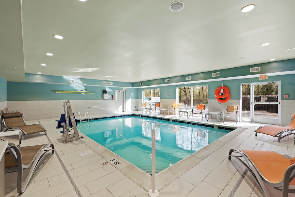 swimming pool spa