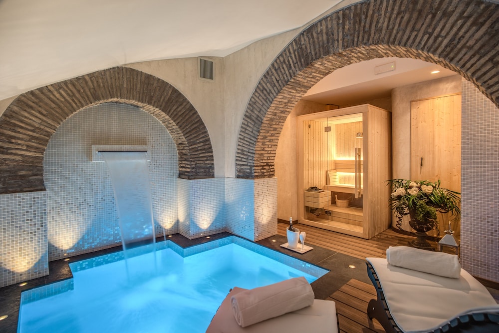Boutique Relais Barozzi 52/68